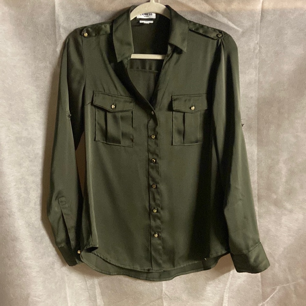 Woman’s Express top (army green)